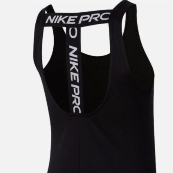 NIKE Athletic Tank Top - Picture 4 of 9